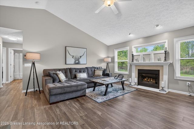 4600 Doncaster Avenue, Holt, MI 48842