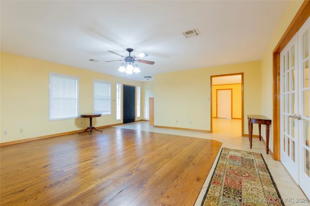 2284 E Roping Road, Atoka, OK 74525