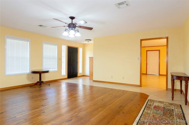 2284 E Roping Road, Atoka, OK 74525