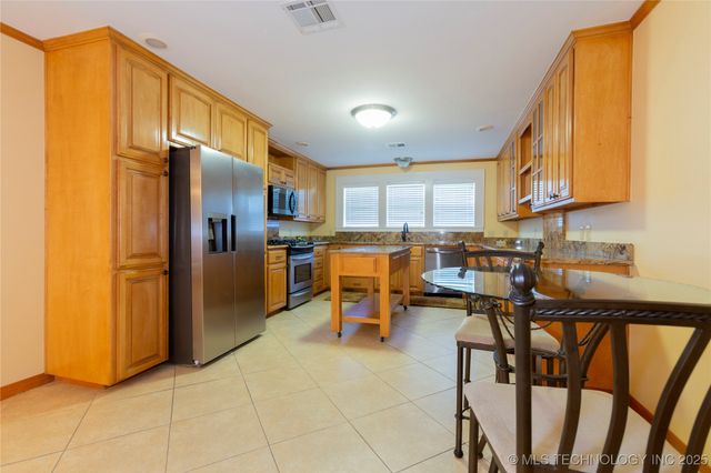 2284 E Roping Road, Atoka, OK 74525