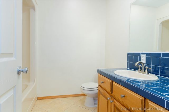 2284 E Roping Road, Atoka, OK 74525