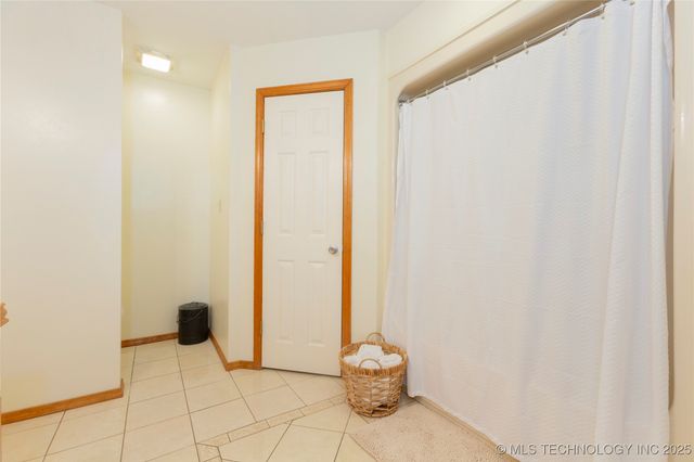 2284 E Roping Road, Atoka, OK 74525