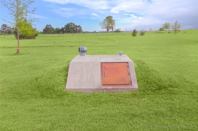 2284 E Roping Road, Atoka, OK 74525