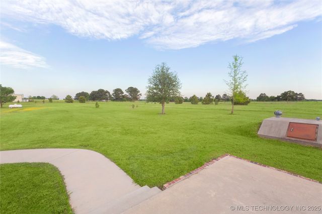 2284 E Roping Road, Atoka, OK 74525