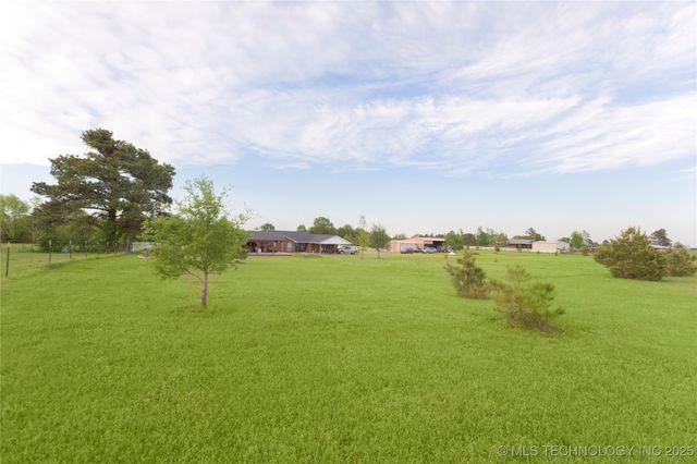 2284 E Roping Road, Atoka, OK 74525