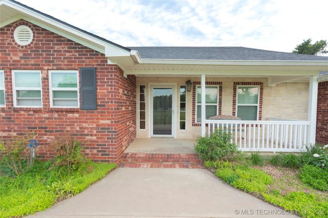 2284 E Roping Road, Atoka, OK 74525