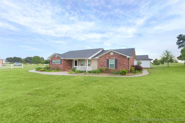 2284 E Roping Road, Atoka, OK 74525