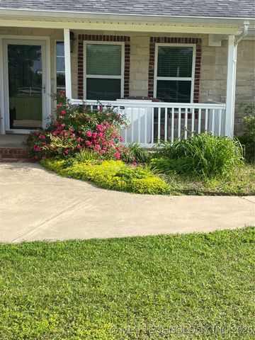 2284 E Roping Road, Atoka, OK 74525
