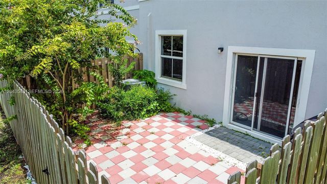 11889 NW 47th Manor, Coral Springs, FL 33076