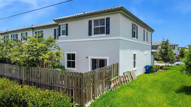 11889 NW 47th Manor, Coral Springs, FL 33076