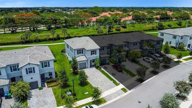 11889 NW 47th Manor, Coral Springs, FL 33076