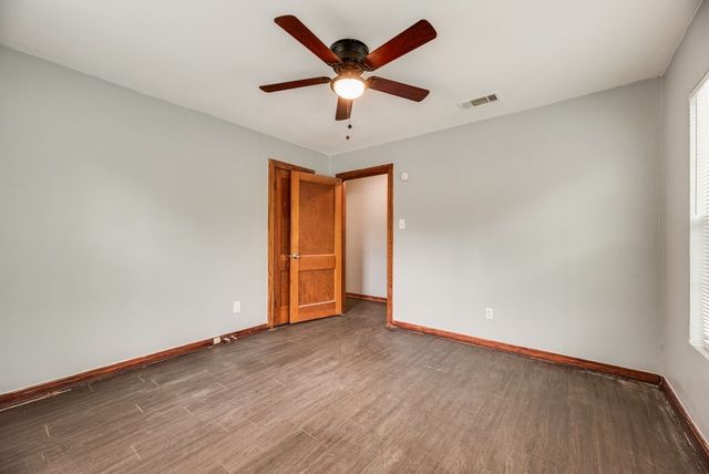 6617 Greenlee Street, Fort Worth, TX 76112