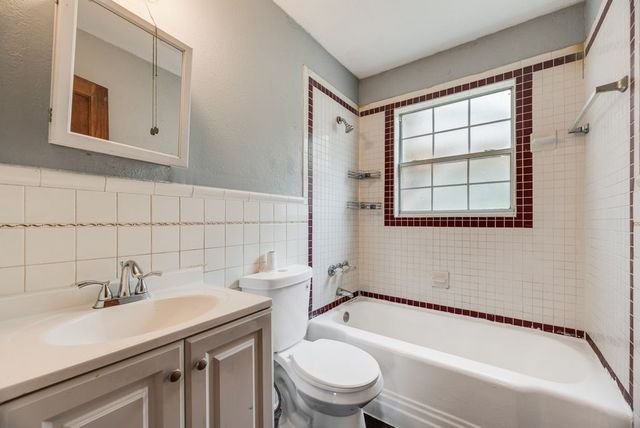 6617 Greenlee Street, Fort Worth, TX 76112