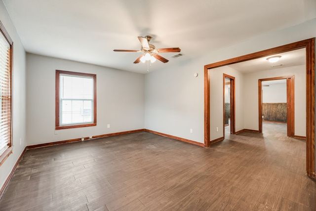 6617 Greenlee Street, Fort Worth, TX 76112