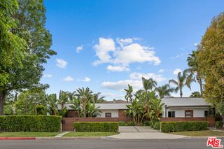 5051 Noble Avenue, Sherman Oaks, CA 91403