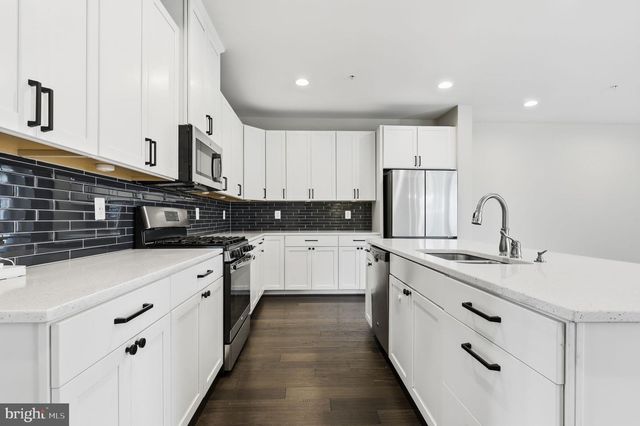 22110 FULMER AVE, Clarksburg, MD 20871