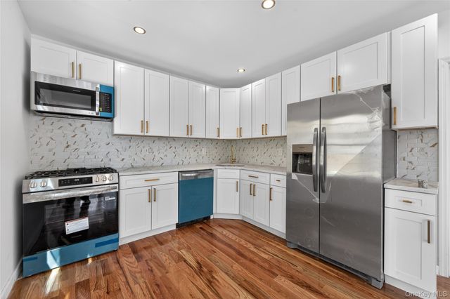 190-15 112th Avenue, Saint Albans, NY 11412