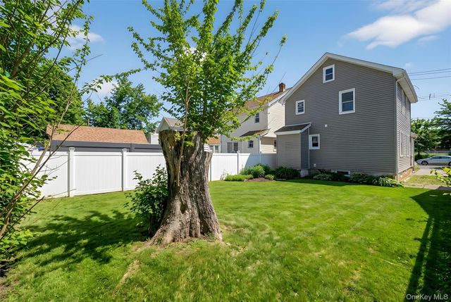 190-15 112th Avenue, Saint Albans, NY 11412