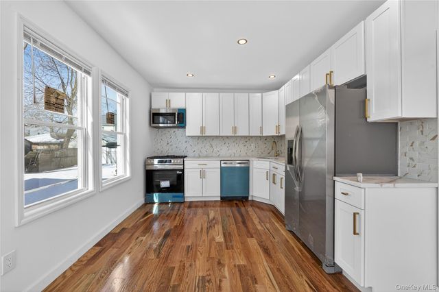 190-15 112th Avenue, Saint Albans, NY 11412