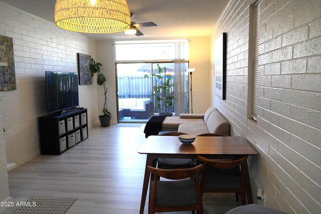 3650 E Montecito Avenue 4, Phoenix, AZ 85018