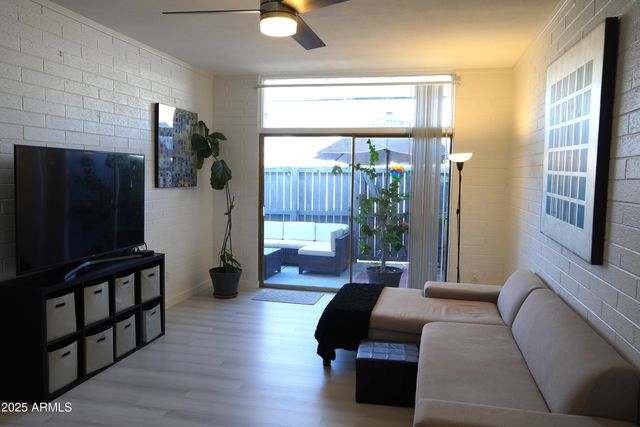 3650 E Montecito Avenue 4, Phoenix, AZ 85018