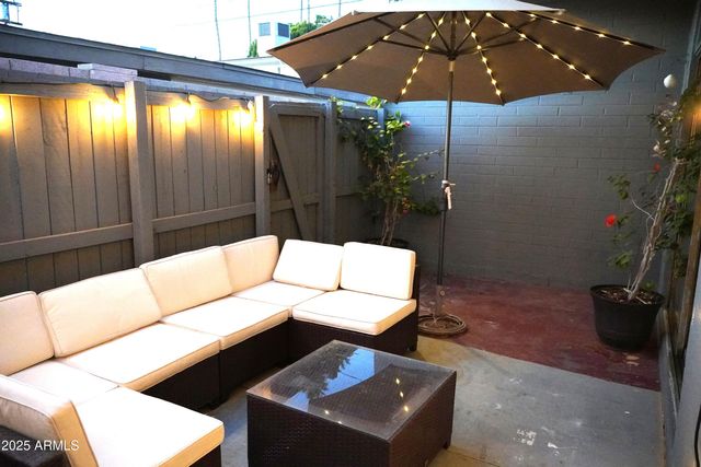 3650 E Montecito Avenue 4, Phoenix, AZ 85018