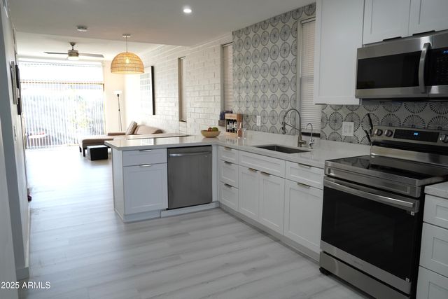 3650 E Montecito Avenue 4, Phoenix, AZ 85018