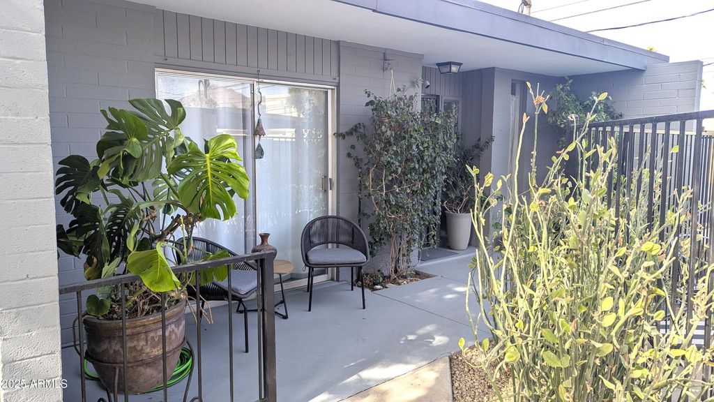 3650 E Montecito Avenue 4, Phoenix, AZ 85018