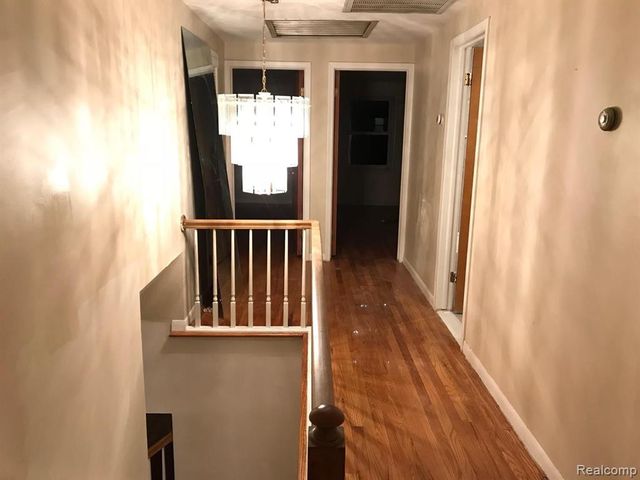 5551 Edinborough Drive, West Bloomfield, MI 48322