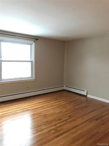 5551 Edinborough Drive, West Bloomfield, MI 48322