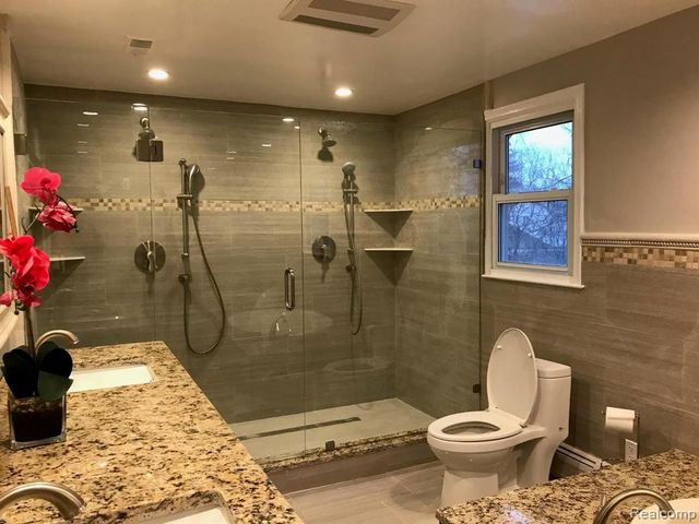 5551 Edinborough Drive, West Bloomfield, MI 48322