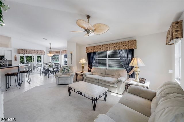 2725 SW 46th TER, Cape Coral, FL 33914