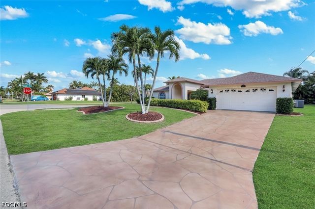2725 SW 46th TER, Cape Coral, FL 33914
