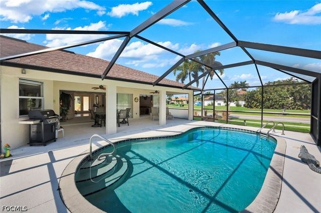 2725 SW 46th TER, Cape Coral, FL 33914