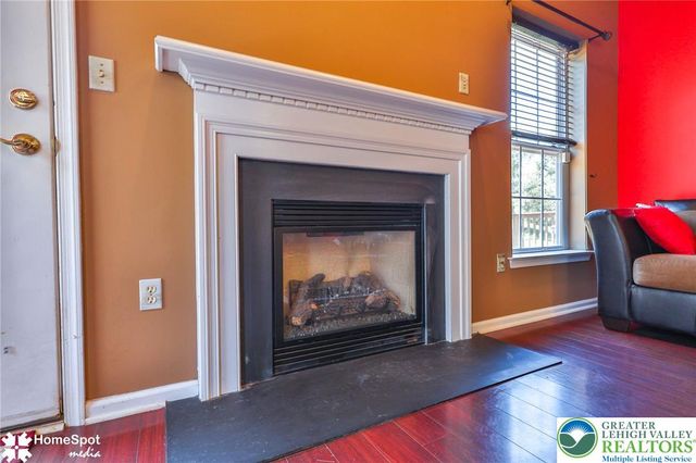 10 Cobblestone Drive, Palmer Twp, PA 18045