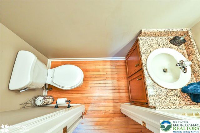 10 Cobblestone Drive, Palmer Twp, PA 18045