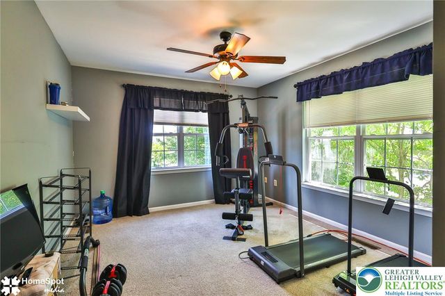 10 Cobblestone Drive, Palmer Twp, PA 18045