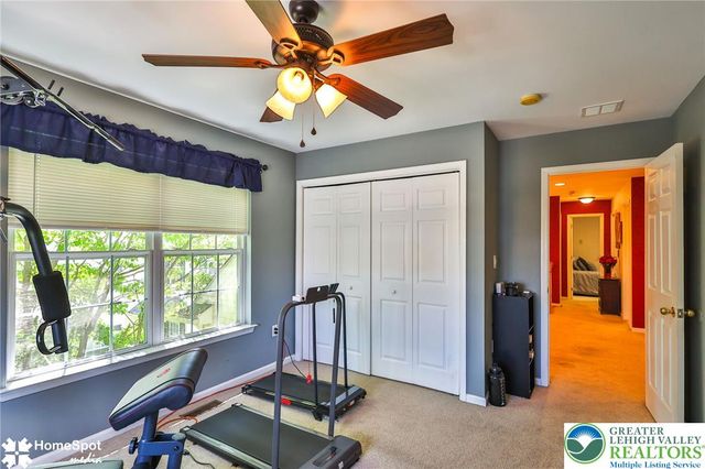 10 Cobblestone Drive, Palmer Twp, PA 18045