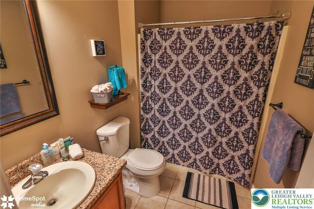 10 Cobblestone Drive, Palmer Twp, PA 18045