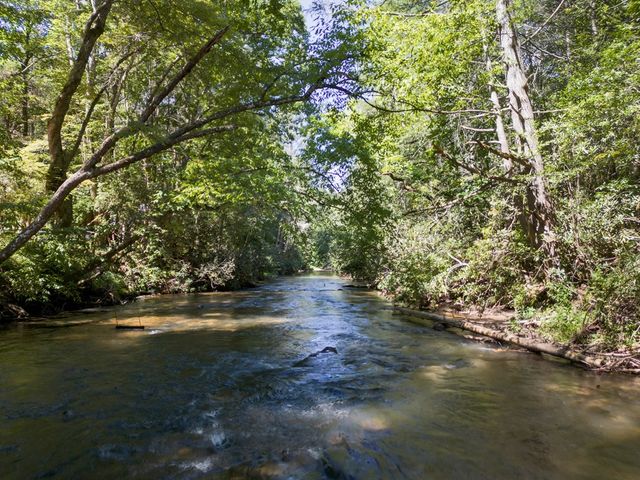 308 Hemlock Trail, Blue Ridge, GA 30513