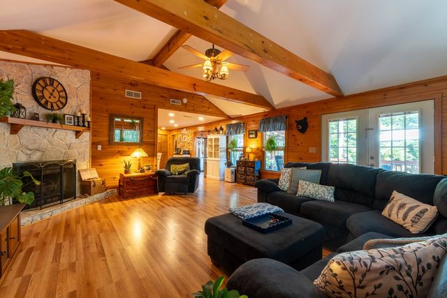 308 Hemlock Trail, Blue Ridge, GA 30513