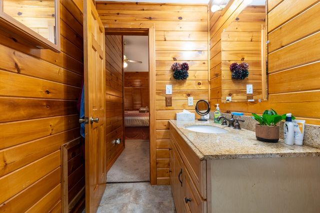 308 Hemlock Trail, Blue Ridge, GA 30513