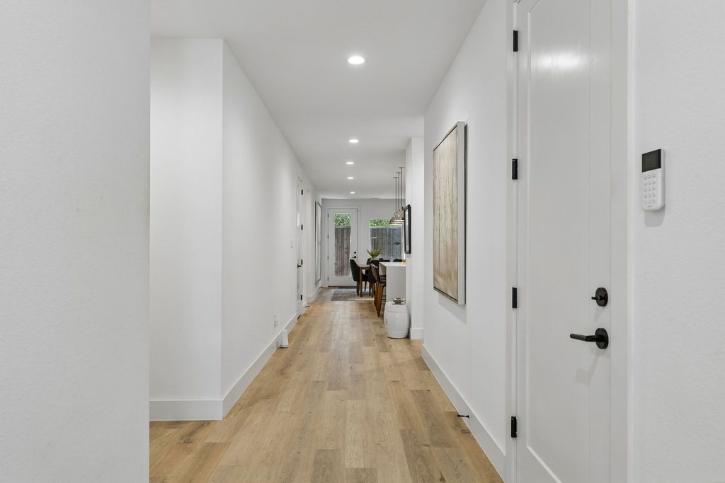 1112 Muncie Avenue, Dallas, TX 75212 — photo 3