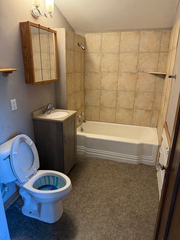 2010 Yonge Street, Rockford, IL 61103