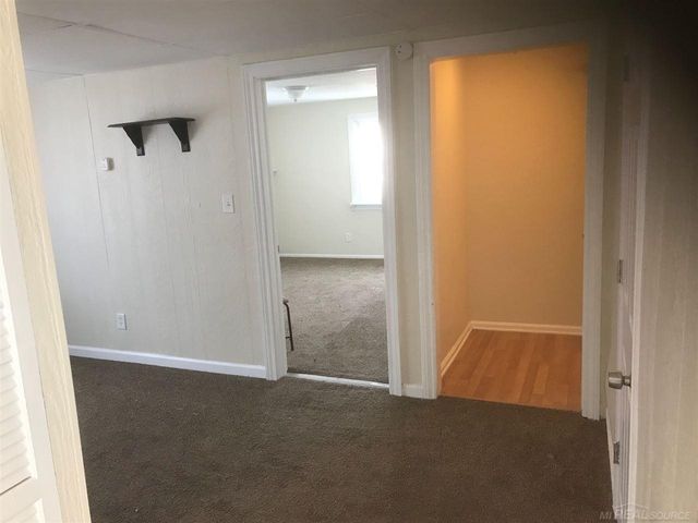 21853 Cushing Avenue, Eastpointe, MI 48021