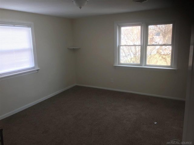 21853 Cushing Avenue, Eastpointe, MI 48021