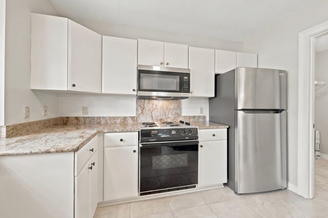523 Parish Ln., Little River, SC 29566