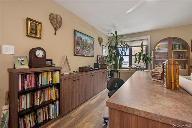 230 W Broadway 413, Long Beach, NY 11561