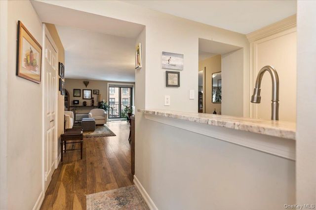 230 W Broadway 413, Long Beach, NY 11561