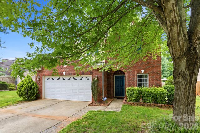 14021 Pinyon Pine Lane, Charlotte, NC 28215